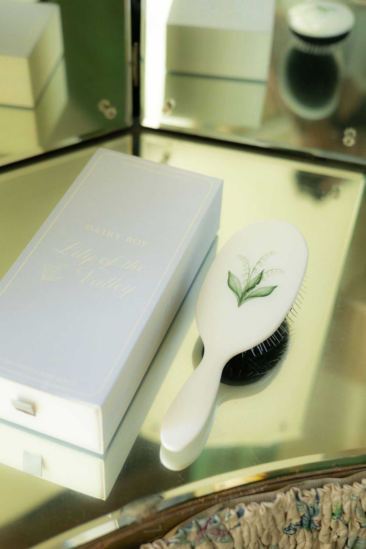 Forever Hairbrush - White